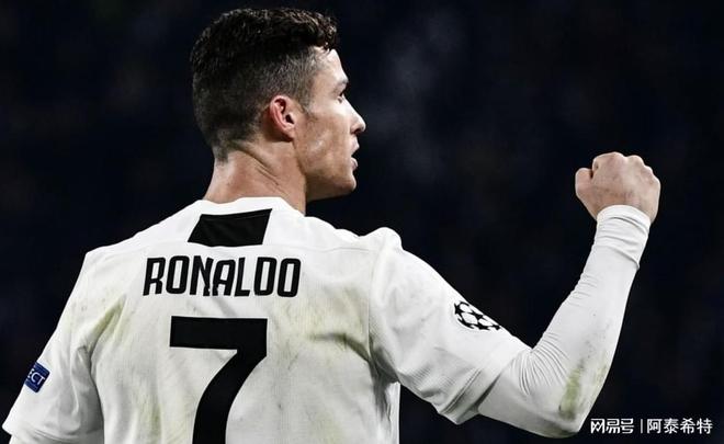 黑白体育-关于C罗新星爆冷表现突出，尤文图斯前途光明！赛场气氛高涨的信息