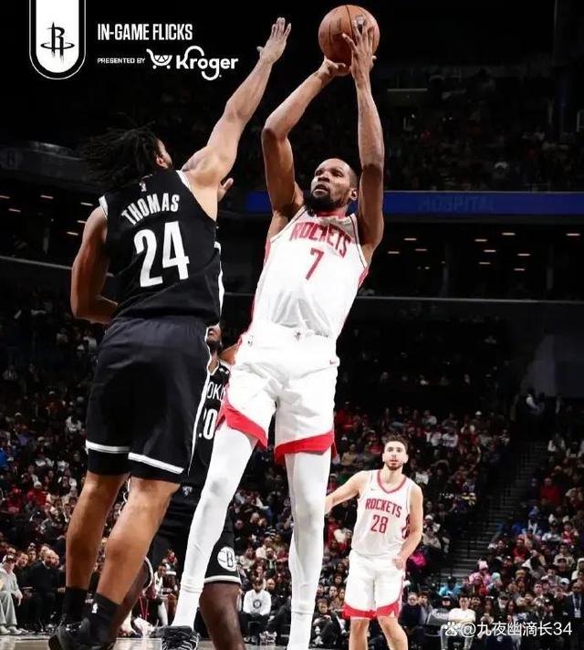 黑白体育- 杜兰特出战299分钟 