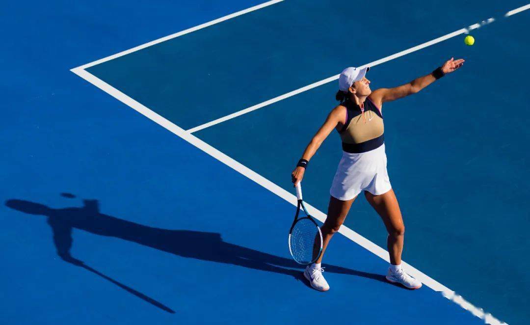 黑白体育-包含穆古鲁扎遭遇十二连败，G2教练面临压力！的词条